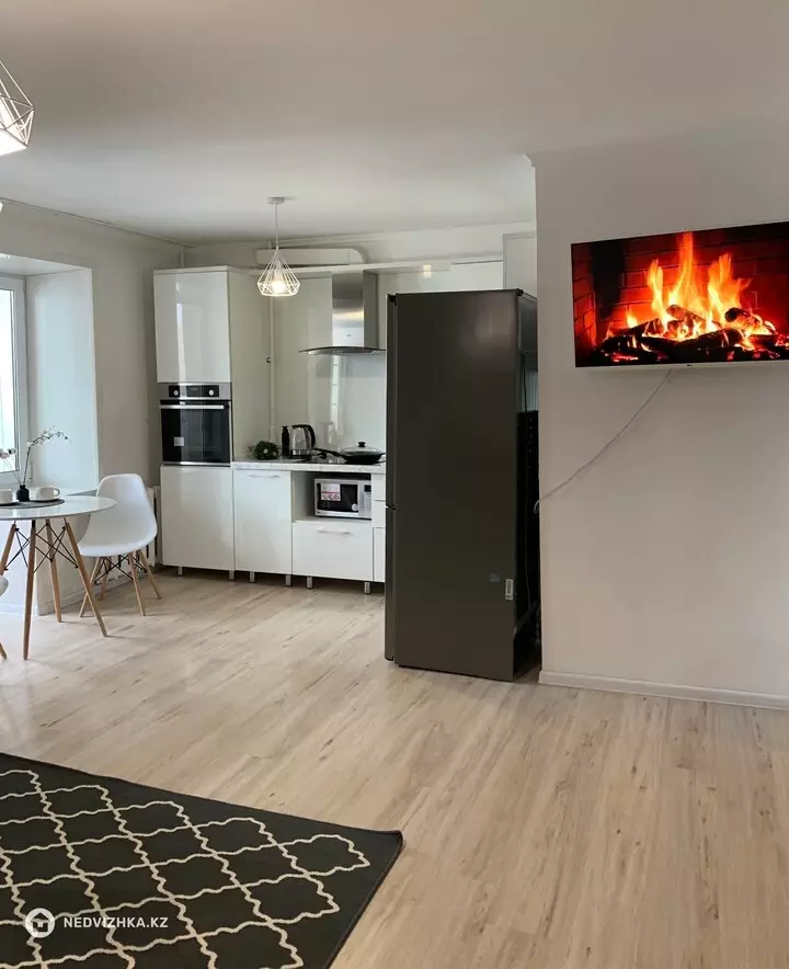 1-комнатная квартира, этаж 5 из 9, 40 м², Посуточно, фотография 3