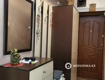 2-комнатная квартира, этаж 3 из 5, 53 м², миниатюра 4