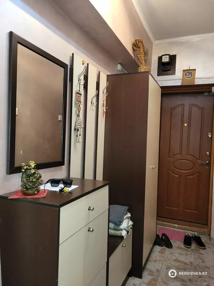 2-комнатная квартира, этаж 3 из 5, 53 м², фотография 4