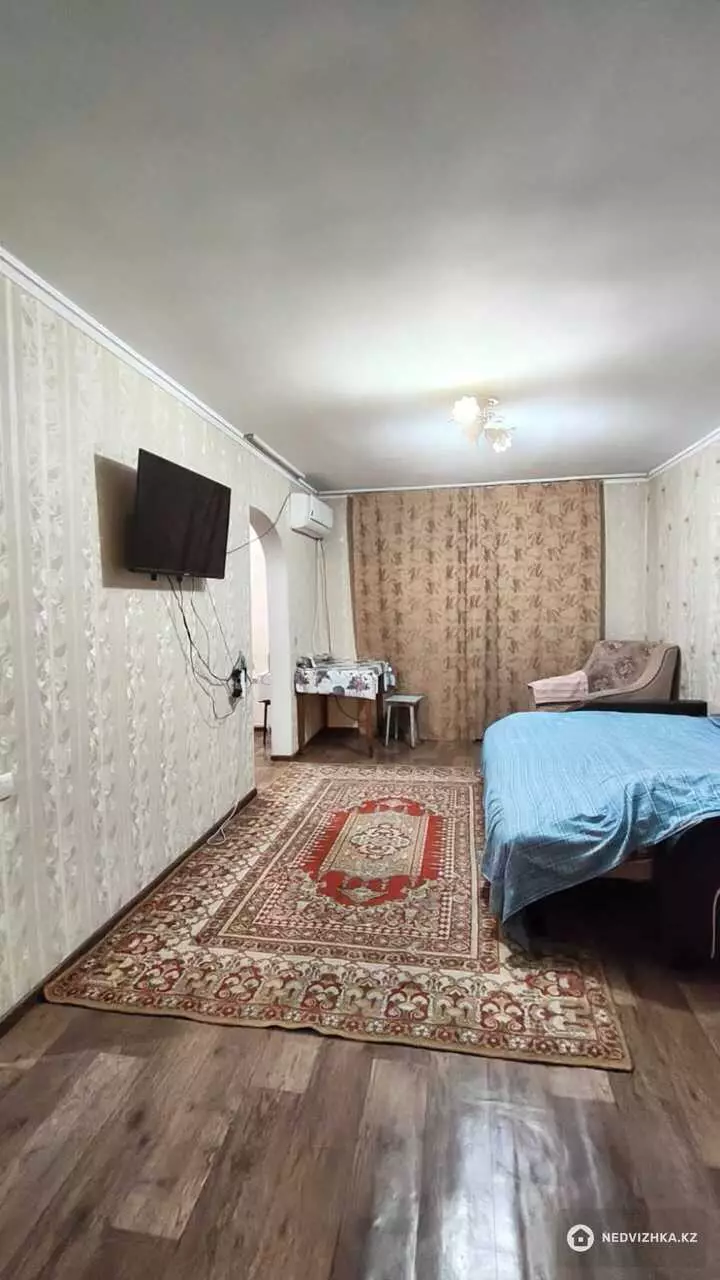 2-бөлмелі пәтер, қабат 3 барлық қабат саны 5, 44 м², 3-фотосурет