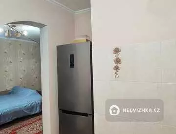 2-комнатная квартира, этаж 3 из 5, 44 м², миниатюра 6