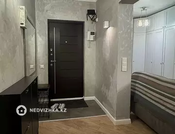 2-комнатная квартира, этаж 14 из 16, 76 м², На длительный срок, миниатюра 3