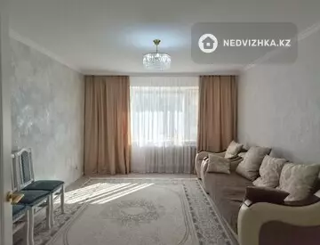 3-комнатная квартира, этаж 3 из 10, 80 м², На длительный срок, миниатюра 3