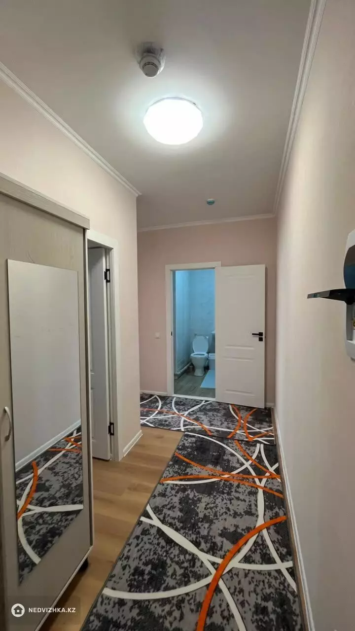 1-комнатная квартира, этаж 8 из 11, 42 м², На длительный срок, фотография 2