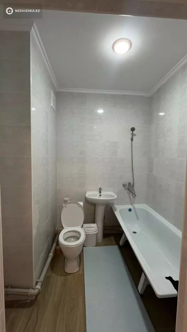 1-комнатная квартира, этаж 8 из 11, 42 м², На длительный срок, фотография 4