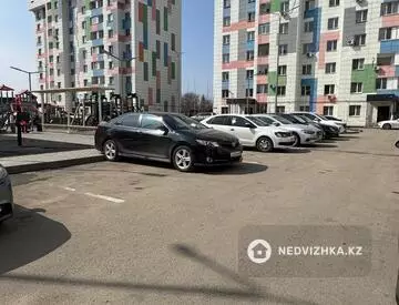 2-комнатная квартира, этаж 5 из 9, 63 м², миниатюра 1