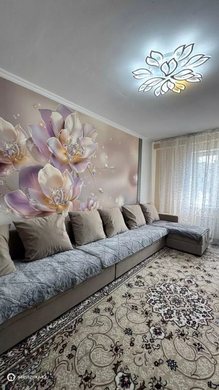 2-комнатная квартира, этаж 5 из 9, 63 м², фотография 3