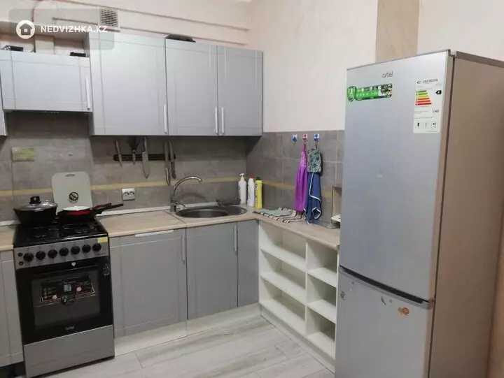 2-комнатная квартира, этаж 2 из 13, 44 м², фотография 3