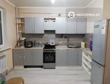 2-комнатная квартира, этаж 2 из 13, 44 м², миниатюра 6