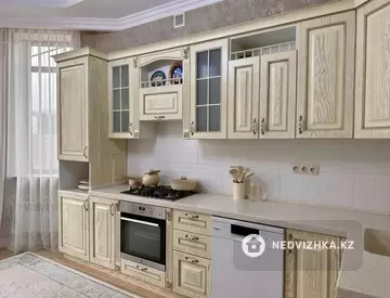 6-комнатный дом, 6 соток, 250 м², миниатюра 2
