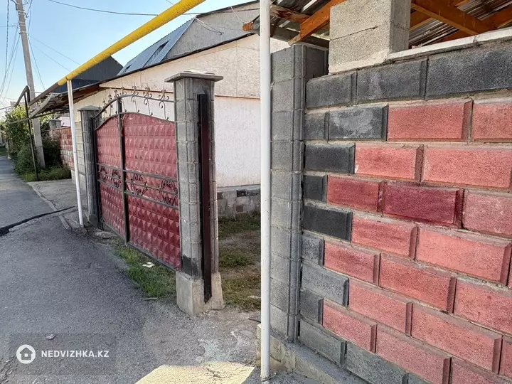4-комнатный дом, 6 соток, 60 м², На длительный срок