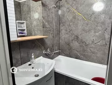 2-комнатная квартира, этаж 3 из 5, 51 м²