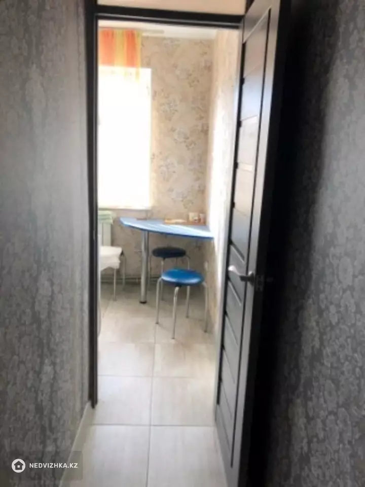 3-комнатная квартира, этаж 5 из 5, 59 м², фотография 2