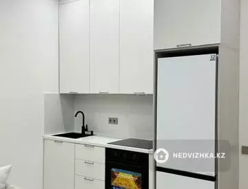 2-комнатная квартира, этаж 15 из 18, 45 м², миниатюра 6