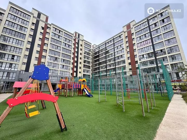 2-комнатная квартира, этаж 9 из 9, 37 м²