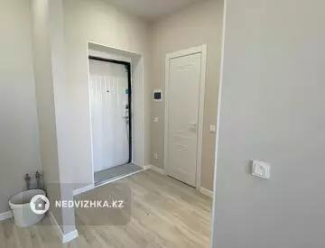 2-комнатная квартира, этаж 9 из 9, 37 м², миниатюра 6