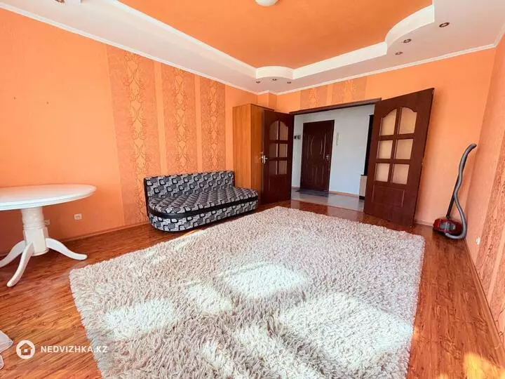 1-комнатная квартира, этаж 1 из 3, 46 м², фотография 2