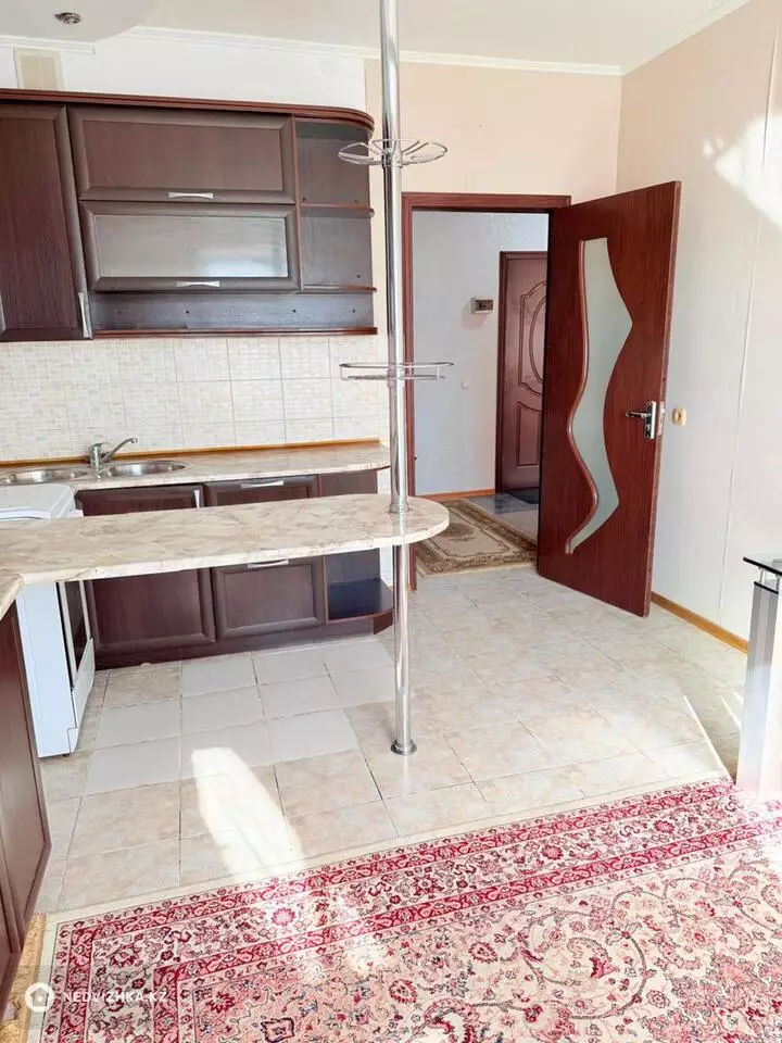 1-комнатная квартира, этаж 1 из 3, 46 м², фотография 4