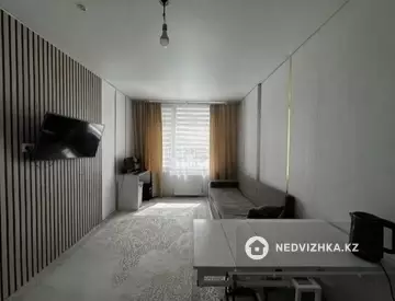 2-комнатная квартира, этаж 1 из 2, 38 м², миниатюра 2