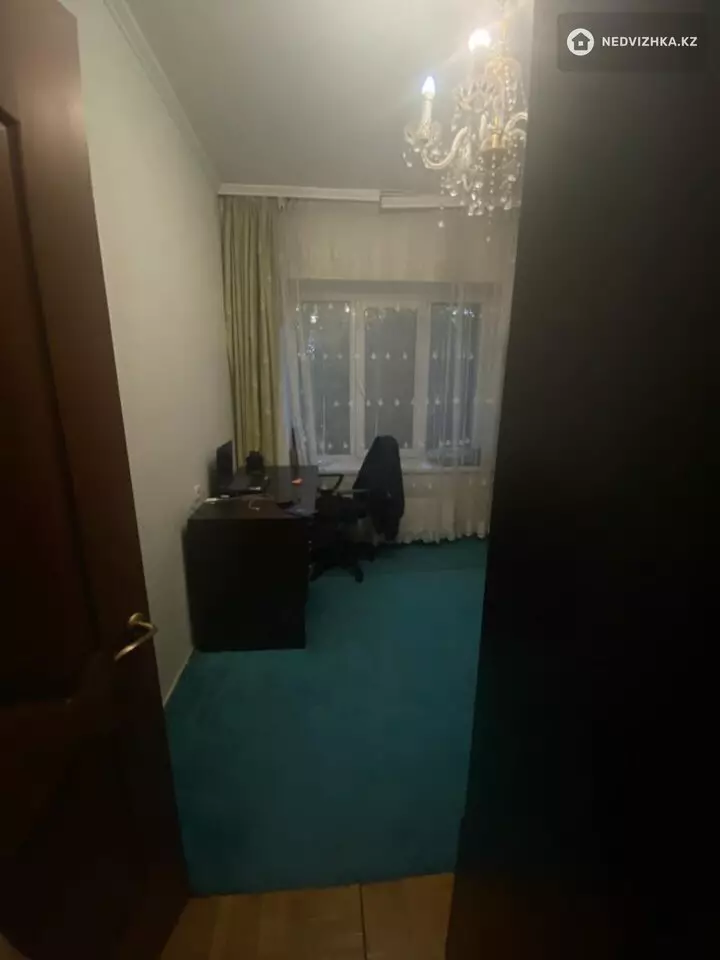 3-комнатная квартира, этаж 1 из 5, 67 м², фотография 3