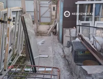 2-бөлмелі үй, 2.5 соттық, 38 м², На длительный срок, 3-нобай