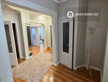 4-комнатная квартира, этаж 2 из 5, 103 м², На длительный срок