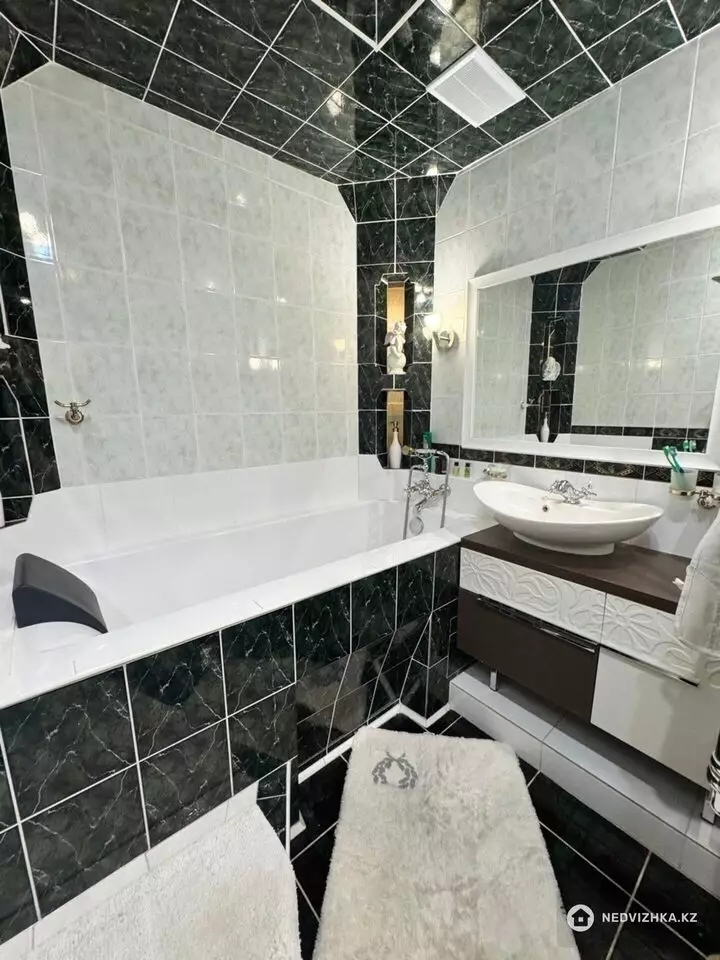 4-бөлмелі пәтер, қабат 2 барлық қабат саны 5, 103 м², На длительный срок, 4-фотосурет