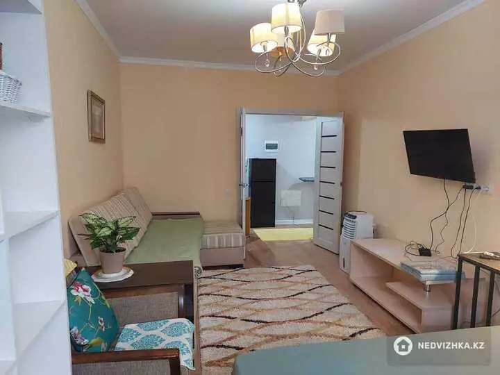 1-комнатная квартира, этаж 5 из 9, 40 м², На длительный срок, фотография 5