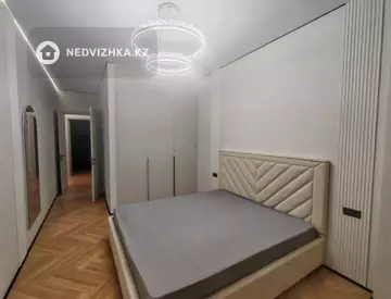 4-комнатная квартира, этаж 5 из 9, 116 м², На длительный срок, миниатюра 6