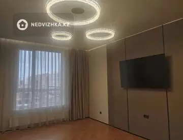 4-комнатная квартира, этаж 5 из 9, 116 м², На длительный срок, миниатюра 12