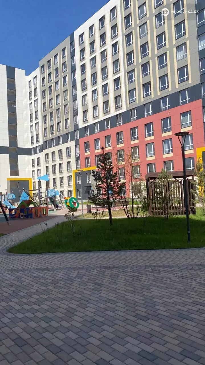 4-комнатная квартира, этаж 5 из 9, 116 м², На длительный срок, фотография 2
