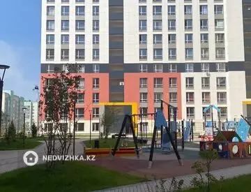 4-комнатная квартира, этаж 5 из 9, 116 м², На длительный срок, миниатюра 3