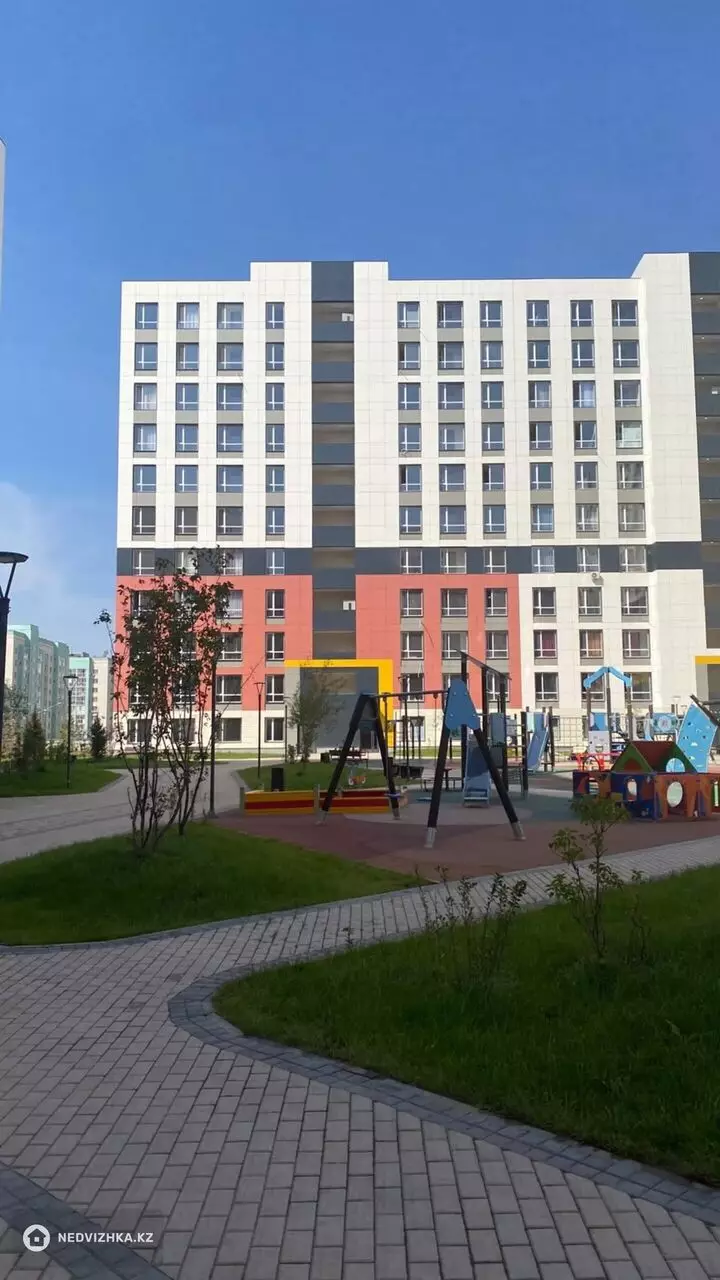 4-комнатная квартира, этаж 5 из 9, 116 м², На длительный срок, фотография 3