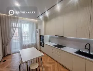 4-комнатная квартира, этаж 5 из 9, 116 м², На длительный срок, миниатюра 5