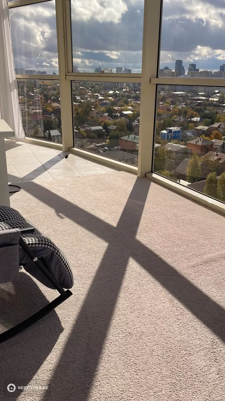 4-комнатная квартира, этаж 14 из 20, 138 м², фотография 4