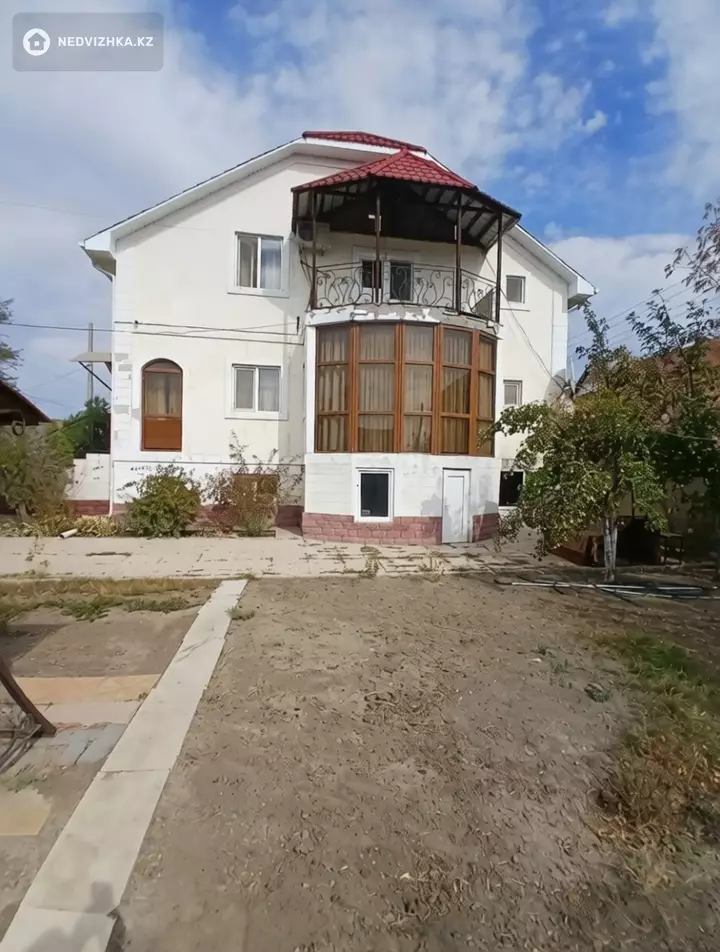 5-комнатный дом, 7.2 соток, 367 м², фотография 3