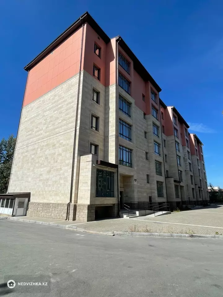 1-комнатная квартира, этаж 1 из 6, 42 м², фотография 2