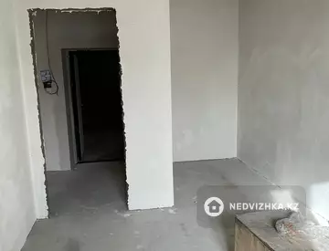 1-комнатная квартира, этаж 1 из 6, 42 м², миниатюра 6