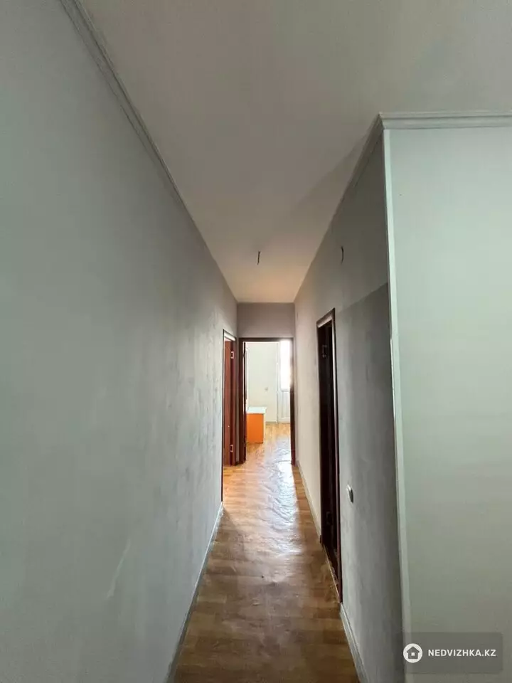 1-комнатная квартира, этаж 9 из 9, 44 м²