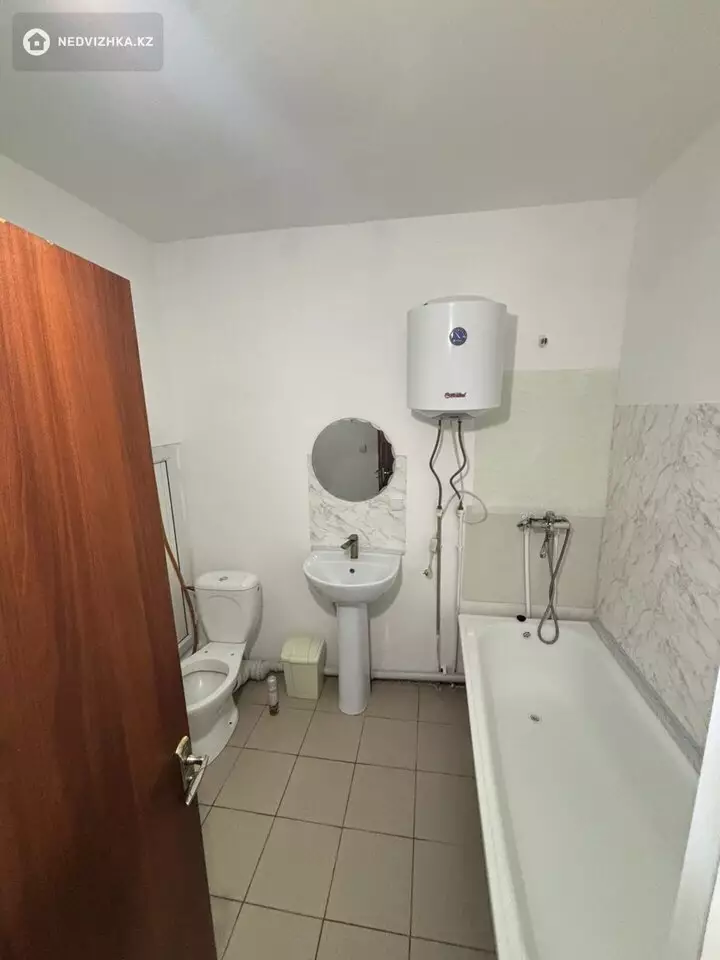 1-комнатная квартира, этаж 9 из 9, 44 м², фотография 3