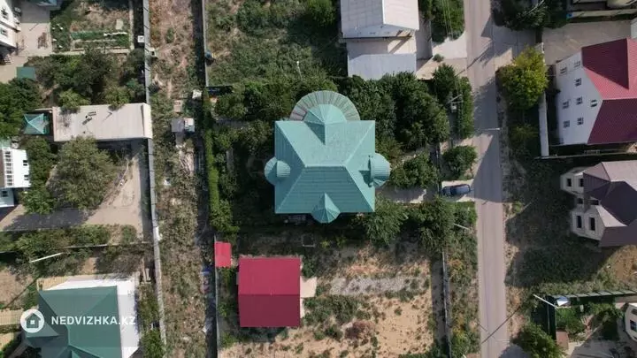9-комнатный дом, 10 соток, 307 м², фотография 5