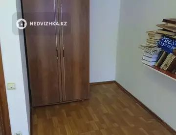 3-комнатная квартира, этаж 2 из 6, 80 м², миниатюра 3