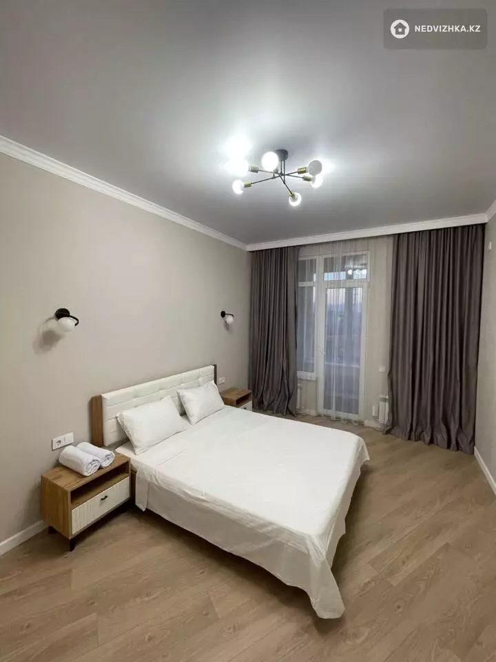 2-бөлмелі пәтер, қабат 11 барлық қабат саны 16, 50 м², Посуточно, 2-фотосурет