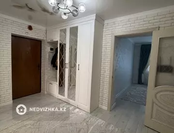 3-бөлмелі пәтер, қабат 3 барлық қабат саны 9, 80 м², 4-нобай