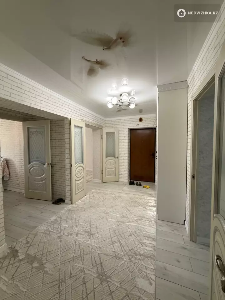 3-комнатная квартира, этаж 3 из 9, 80 м², фотография 5