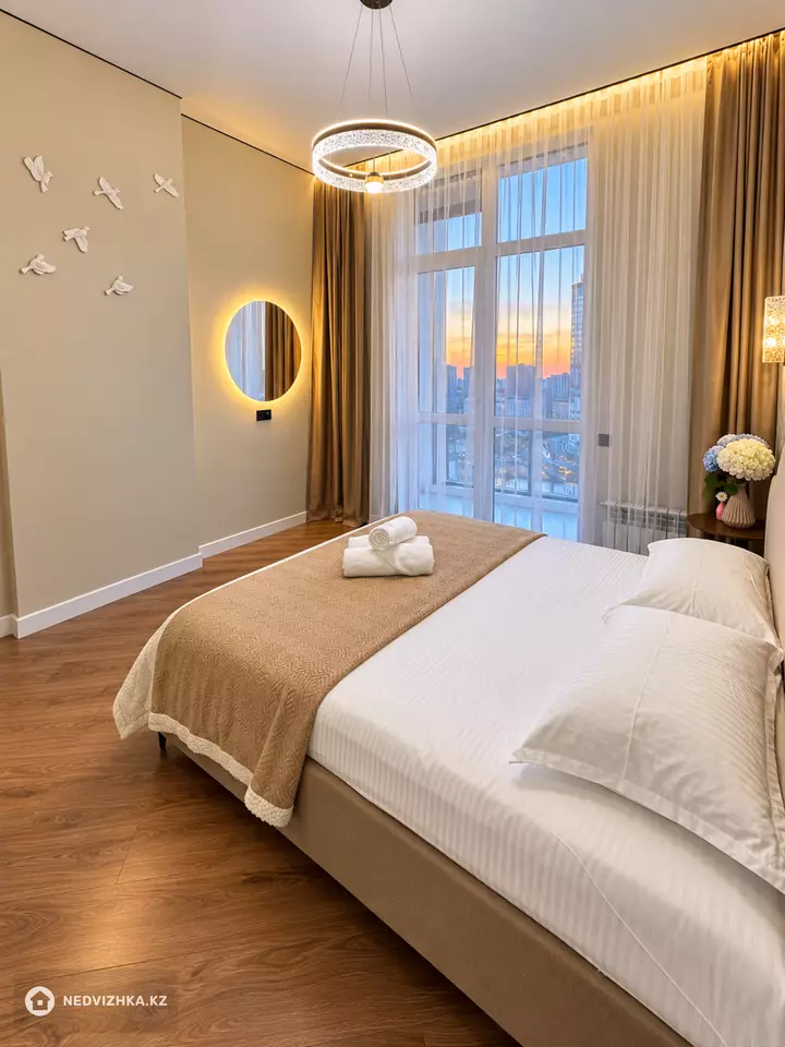 2-комнатная квартира, этаж 15 из 18, 48 м², Посуточно