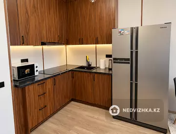 2-комнатная квартира, этаж 12 из 12, 43 м², Посуточно, миниатюра 7