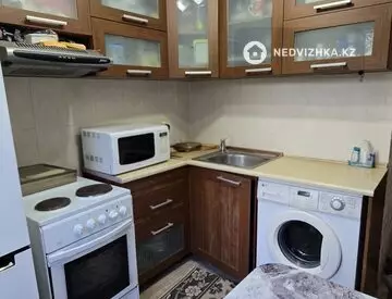 2-комнатная квартира, этаж 4 из 5, 45 м²