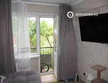 2-комнатная квартира, этаж 4 из 5, 45 м²