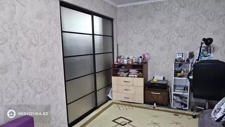 2-комнатная квартира, этаж 4 из 5, 45 м², фотография 4